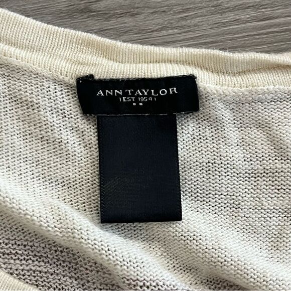Ann Taylor Cream & Brown Striped Knit Top Size XS - Picture 6 of 6